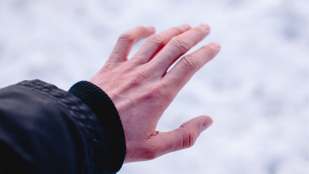 check your body parts regularly for signs of frostbite